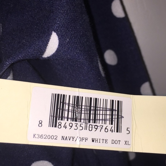 Cyrus Woman’s Navy & White Polka Dot Top Size XL - Picture 5 of 13